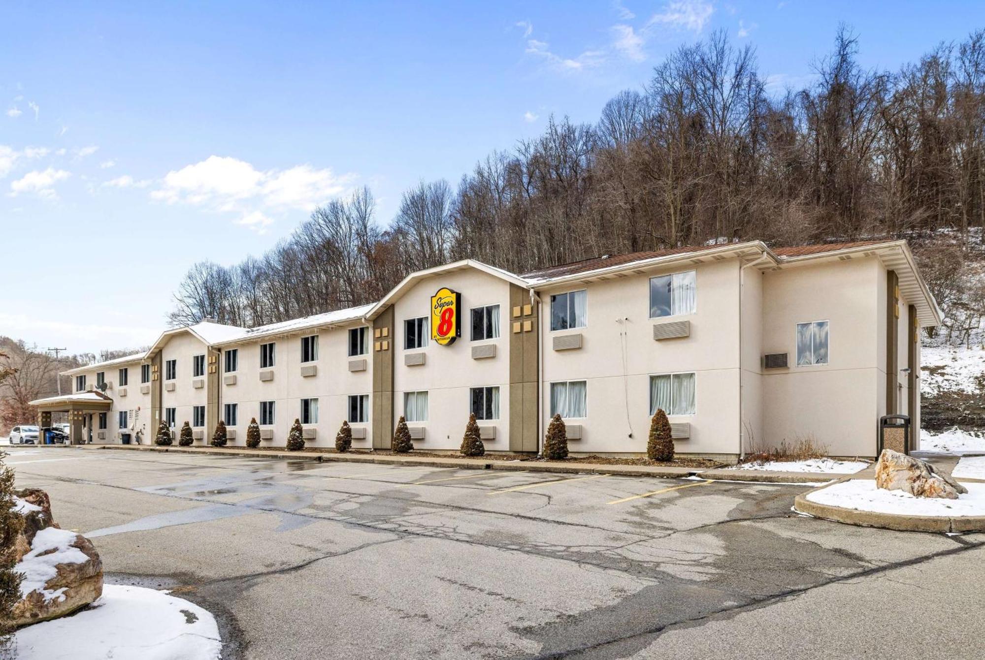 Super 8 By Wyndham Pittsburgh/Monroeville Bagian luar foto